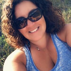 Meet your Posher, Carolina